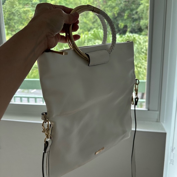 Aldo handbag, shoulder bag, clutch, or crossbody bag white with gold-tone rings. - Picture 7 of 11